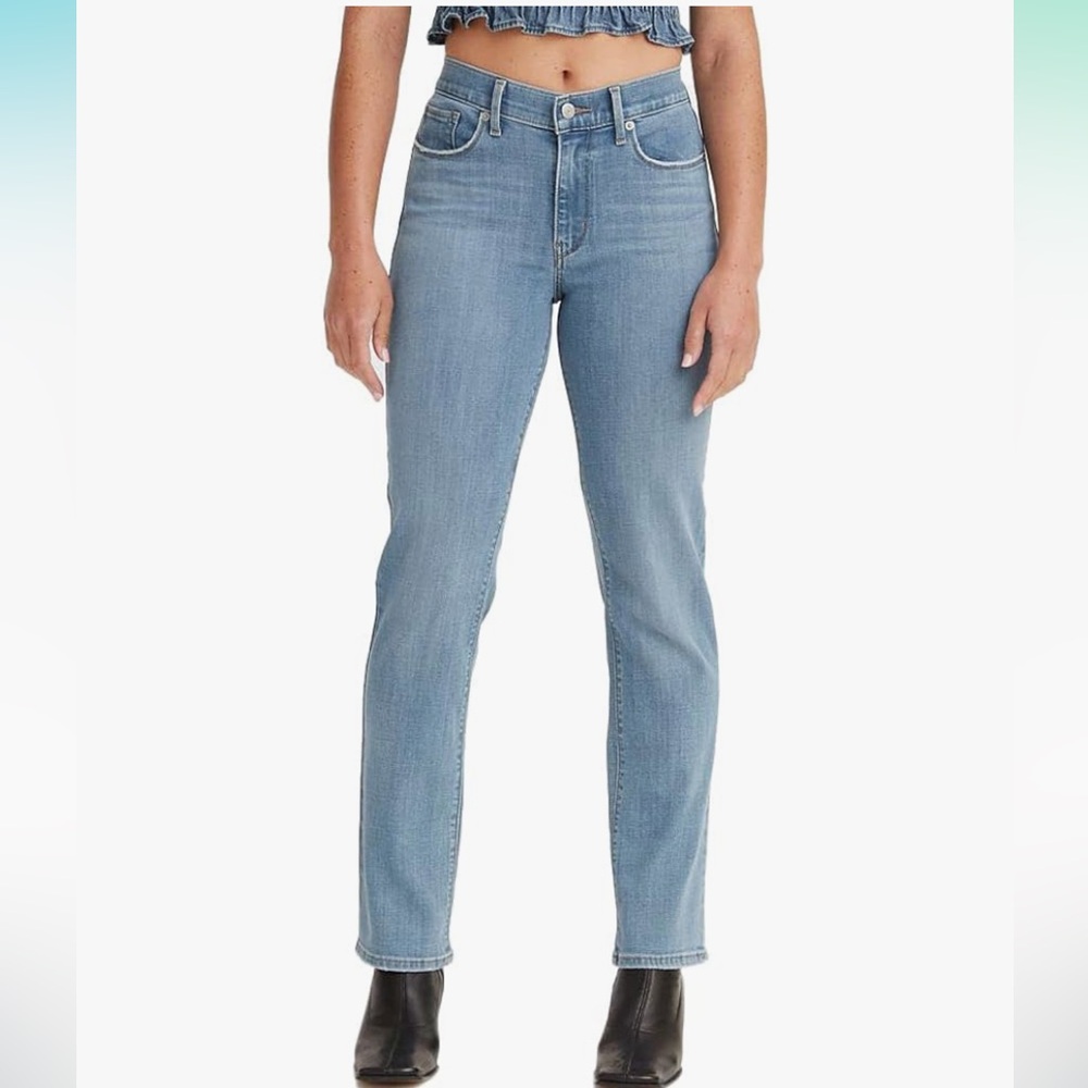 Levi’s Classic Straight Jeans